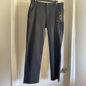 NWT Men’s Oakley Take Pro golf pants 33x32 blackout